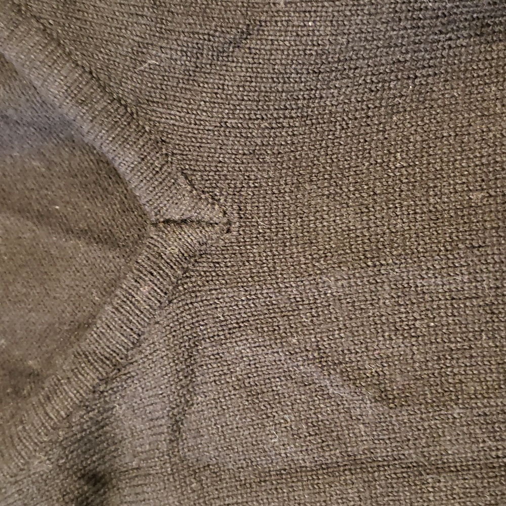 Anthology sweater size 8/10 π€ - Picture 3 of 3